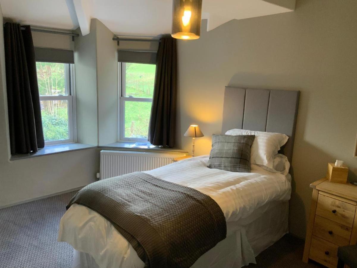 The Sun Inn Troutbeck Bridge Екстер'єр фото