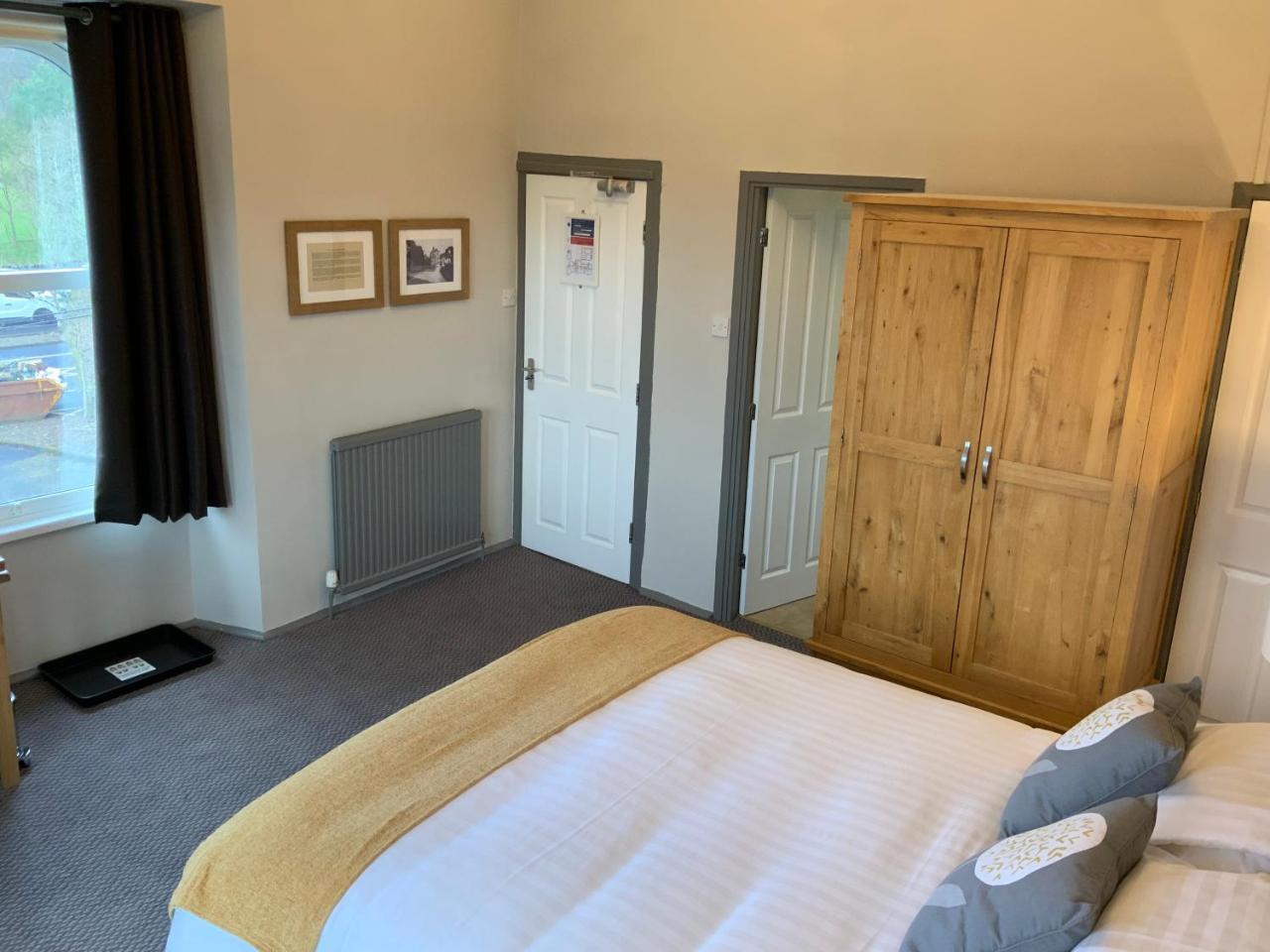 The Sun Inn Troutbeck Bridge Екстер'єр фото
